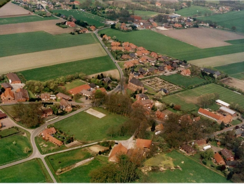 Luftbild von Bunnen - Aufnahme von Monika Vogelsang und Einhard Pape